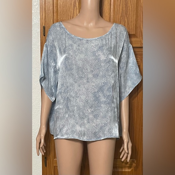 Michael Kors Petite Petal-Print Short-Sleeve Top - Picture 2 of 10